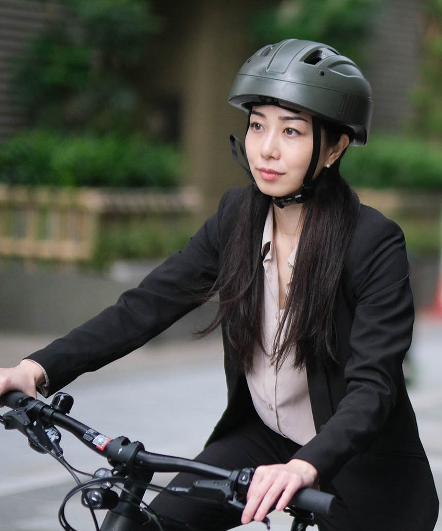 VESK(ベスク)自転車用折り畳み式ヘルメット(SGマーク取得)