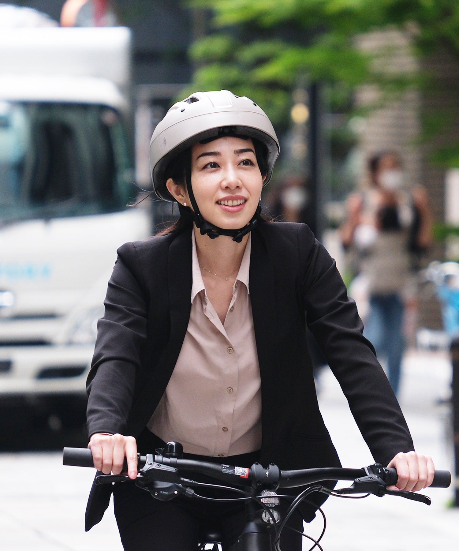 VESK(ベスク)自転車用折り畳み式ヘルメット(SGマーク取得)