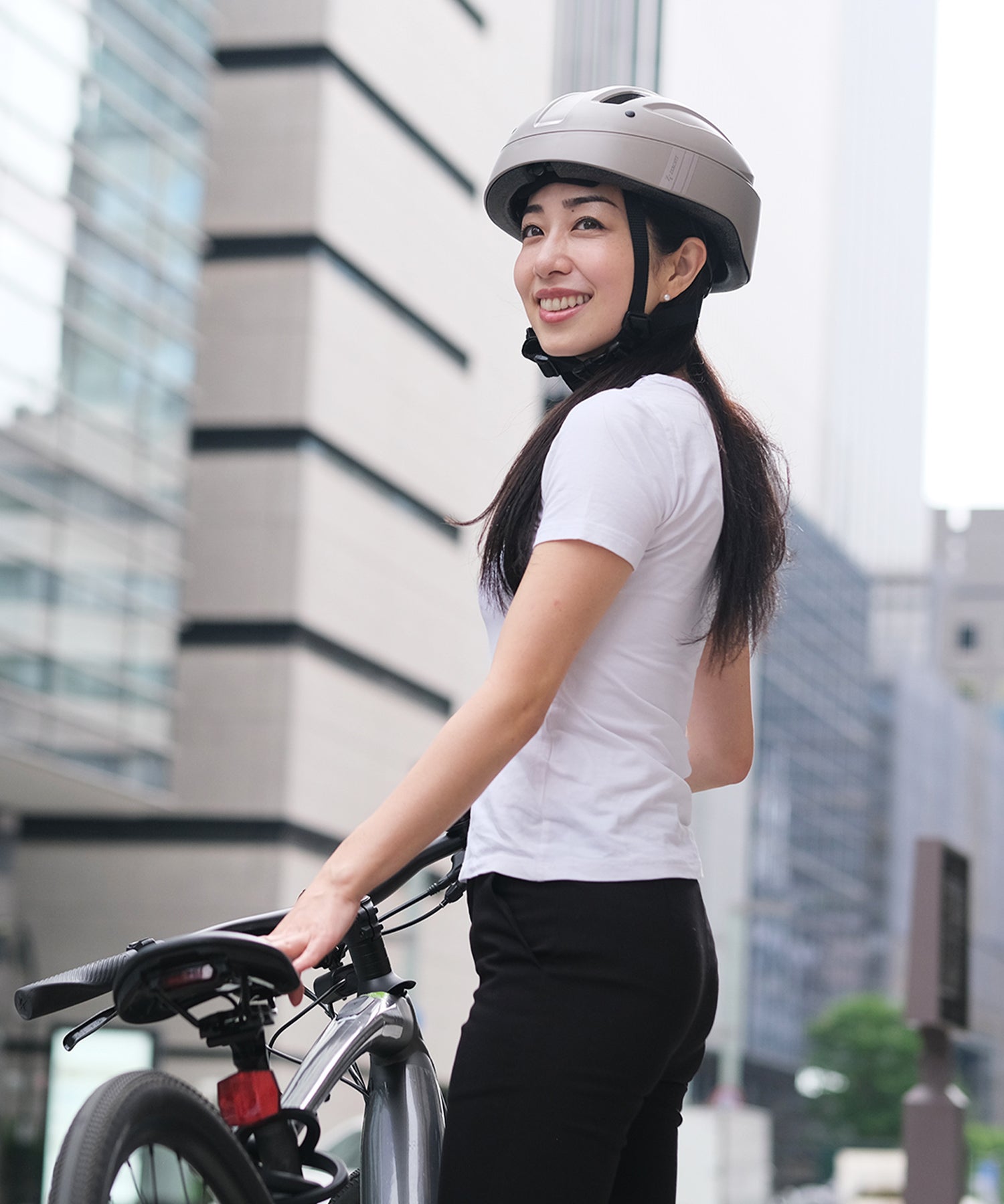 VESK(ベスク)自転車用折り畳み式ヘルメット(SGマーク取得)