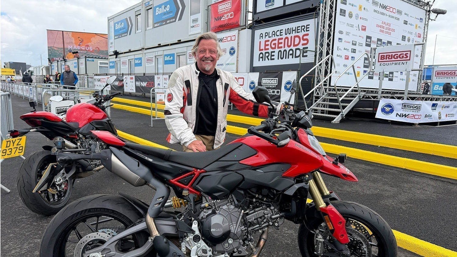 Charley Boorman（チャーリー・ブアマン）によるNW200ドキュメンタリー映画『Bigger…Better…Faster』が始動