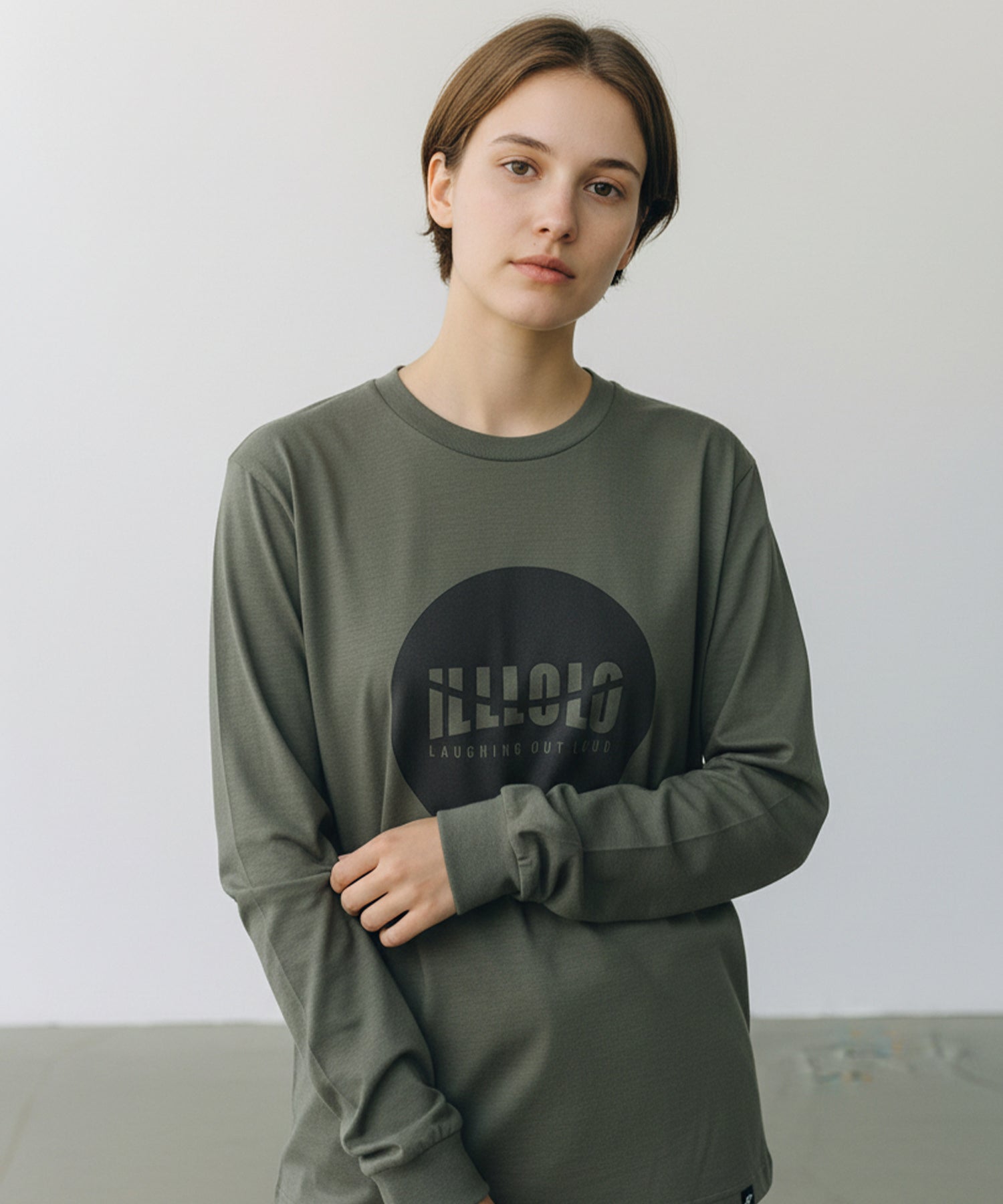 NIKKE AXIO（ニッケ アクシオ）ウールロングロゴTシャツ（ユニセックス