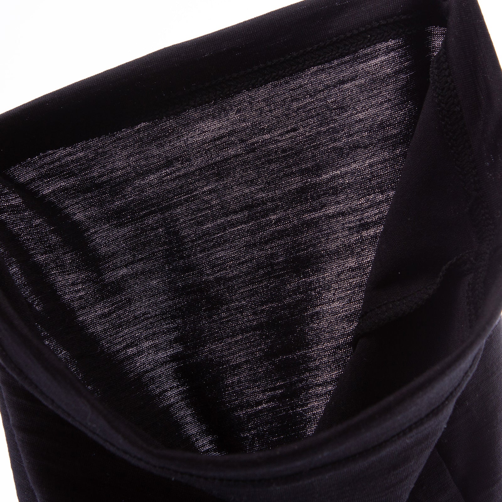 Non-mulesing merino wool neck cover